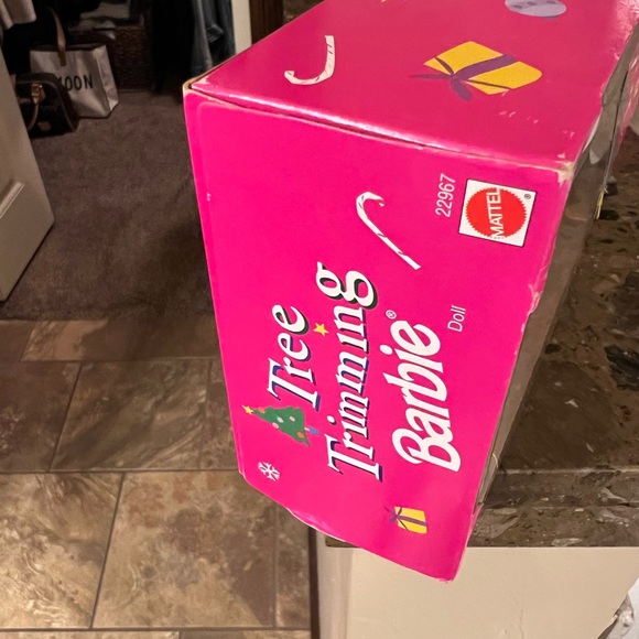 1998 rare Tree Trimming Barbie - Picture 3 of 3